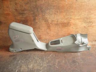 Подлокотник  HONDA   AIRWAVE   GJ1   L15A     1 ракурс