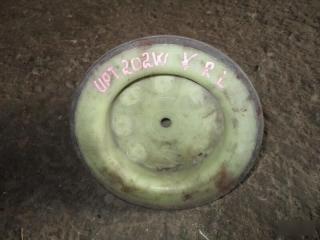 Отбойник левый задний  TOYOTA   LAND CRUISER   URJ202W        2 ракурс