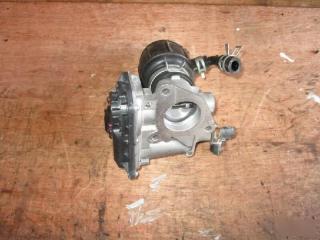 Дроссельная заслонка  DAIHATSU   HIJET TRUCK   S510P   KF   22030B5010  2 ракурс