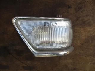 Габарит правый передний  NISSAN   LAUREL   HC33      12066180  1 ракурс