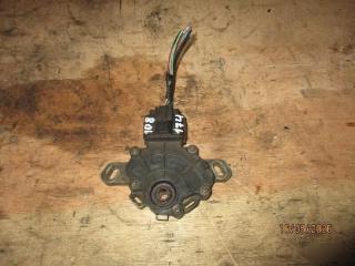 Селектор акпп  HONDA   FIT   GD1   L13A     2 ракурс