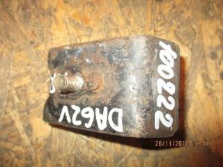 Подушка двигателя правая передняя  SUZUKI   EVERY   DA62V        1 ракурс