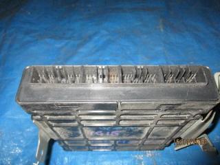 Блок управления efi  MITSUBISHI   DINGO   CQ2A   4G15   MR560627  3 ракурс