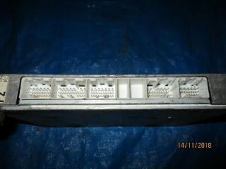 Блок управления efi  TOYOTA   BREVIS   JCG11   2JZFSE   8966151071  3 ракурс