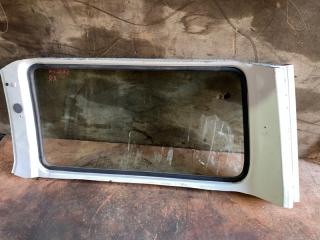 Стекло собачника правое заднее  MAZDA   BONGO   SK82VN        2 ракурс