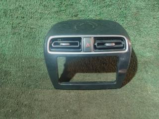 Консоль магнитофона  MITSUBISHI   MIRAGE   A03AA05A        1 ракурс