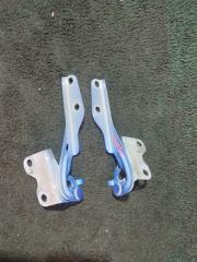Петля капота  DAIHATSU   SONICA   L405SL415S        2 ракурс