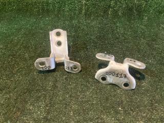 Петля дверная левая передняя  TOYOTA   IST   NCP110        1 ракурс
