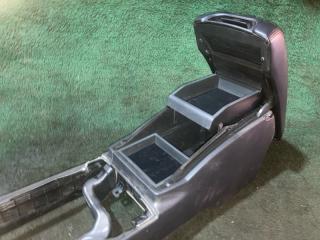 Подлокотник  TOYOTA   CROWN   GRS182        3 ракурс