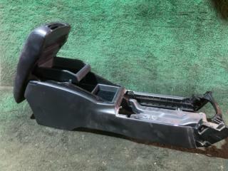 Подлокотник  TOYOTA   CROWN   GRS182        4 ракурс