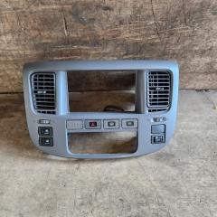 Консоль магнитофона  NISSAN   CARAVAN   CQGE25CSGE25CWGE25CWMGE25DQGE25DSGE25DWGE25DWMGE25VPE25VRE25VWE25VWME25        1 ракурс
