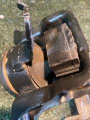Подушка двигателя правая передняя  DAIHATSU   MIRA E:S   LA300S   KF     5 ракурс