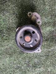 Помпа  Toyota   Roomy   M900A   1KR     1 ракурс