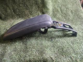 Подлокотник  TOYOTA   SAI   AZK10   2AZ     3 ракурс