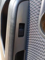 Обшивка дверей правая задняя  NISSAN   TIIDA   C11        2 ракурс