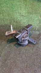 Подушка двигателя правая передняя  TOYOTA   VITZ   SCP90   2SZ     3 ракурс