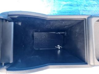 Подлокотник  TOYOTA   MARK X ZIO   ANA10        4 ракурс