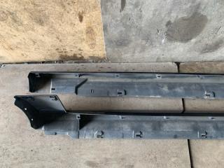 Порог  MAZDA   PREMACY   CP8W        5 ракурс