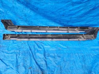 Порог  MAZDA   PREMACY   CP8W        3 ракурс