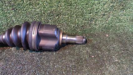 Привод левый передний TOYOTA COROLLA AXIO NZE141 1NZ 4 ракурс Привод левый передний TOYOTA COROLLA AXIO NZE141 1NZ 4 ракурс