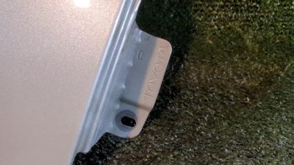 Щечка правая передняя TOYOTA HIACE TRH224 3 ракурс Щечка правая передняя TOYOTA HIACE TRH224 3 ракурс