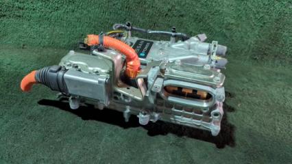 Инвертор  NISSAN   NOTE   E13   HR12     4 ракурс