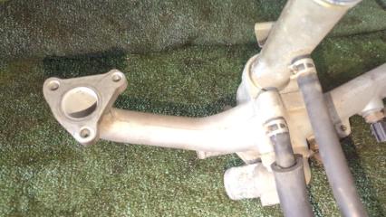 Корпус термостата  MITSUBISHI   PROUDIA   S33A   8A80     4 ракурс