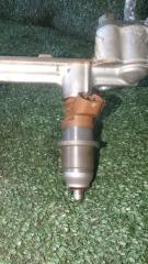 Инжектор  MITSUBISHI   PROUDIA   S33A   8A80     1 ракурс