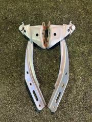 Петля капота HONDA FIT GE6 1 ракурс Петля капота HONDA FIT GE6 1 ракурс