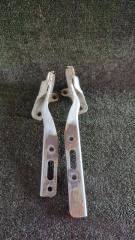 Петля капота HONDA FIT GD1GD2GD3GD4 1 ракурс Петля капота HONDA FIT GD1GD2GD3GD4 1 ракурс