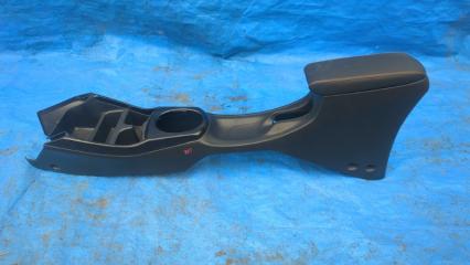 Подлокотник  HONDA   FIT SHUTTLE   GP2        1 ракурс