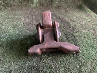 Подушка двигателя левая передняя HONDA FIT GE6 L13A 3 ракурс Подушка двигателя левая передняя HONDA FIT GE6 L13A 3 ракурс