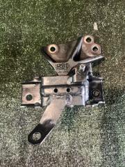 Подушка двигателя левая передняя  SUZUKI   LAPIN   HE33S   R06A     5 ракурс