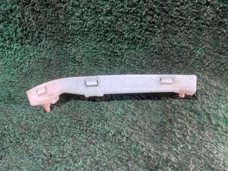 Крепление бампера правое переднее  NISSAN   BLUEBIRD SYLPHY   QG10        2 ракурс