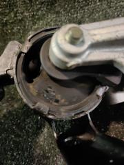 Подушка двигателя левая передняя HONDA FIT GD1 L13A 4 ракурс Подушка двигателя левая передняя HONDA FIT GD1 L13A 4 ракурс
