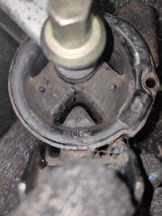 Подушка двигателя левая передняя HONDA FIT GE6 L13A 5 ракурс Подушка двигателя левая передняя HONDA FIT GE6 L13A 5 ракурс