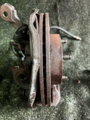 Ступица правая передняя MAZDA DEMIO DW5W B5 2 ракурс Ступица правая передняя MAZDA DEMIO DW5W B5 2 ракурс