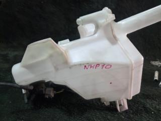 Бачок стеклоомывателя  TOYOTA   AQUA   NHP10        2 ракурс