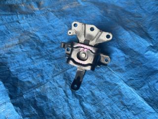Подушка двигателя правая передняя  SUZUKI   ALTO   HA36V   R06A     1 ракурс
