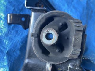 Подушка двигателя левая передняя  TOYOTA   AQUA   NHP10   1NZ     4 ракурс