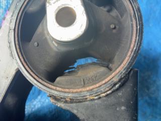 Подушка двигателя задняя  TOYOTA   PRIUS   ZVW30   2ZR-FXE     4 ракурс