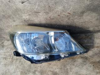 Фара правая передняя  TOYOTA   VITZ   NSP130        2 ракурс