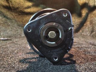 Стойка правая передняя  MAZDA   PREMACY   CWEFW        3 ракурс
