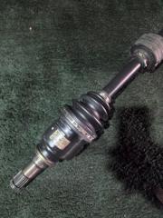 Привод правый передний  TOYOTA   AQUA   NHP10   1NZ     2 ракурс