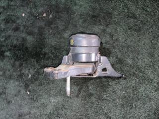 Подушка двигателя правая передняя  TOYOTA   VITZ   SCP90   2SZ     3 ракурс