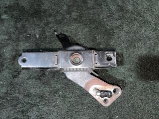 Подушка двигателя правая передняя  TOYOTA   VITZ   SCP90   2SZ     4 ракурс