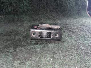Подушка двигателя передняя  TOYOTA   PRIUS   ZVW30        2 ракурс