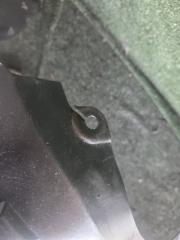 Подкрылок правый передний  MAZDA   DEMIO   