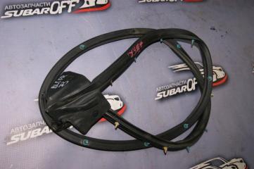Уплотнитель Subaru Legacy 2004