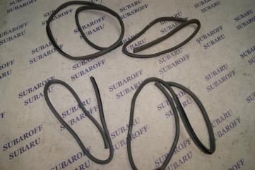 Уплотнитель Subaru Forester